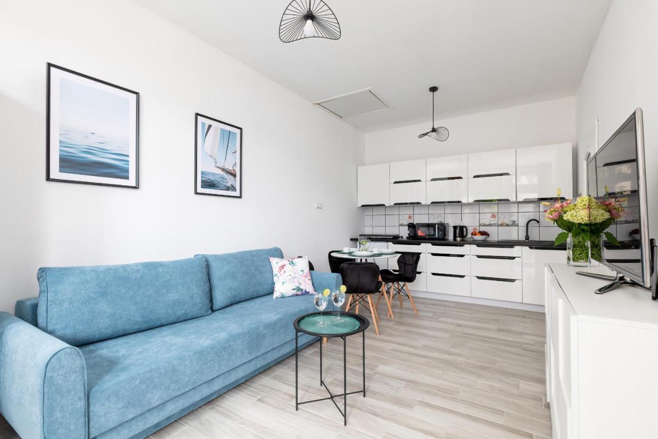Kolejowa Apartment With A Mezzanine Miedzyzdroje By Noclegi Renters Buitenkant foto