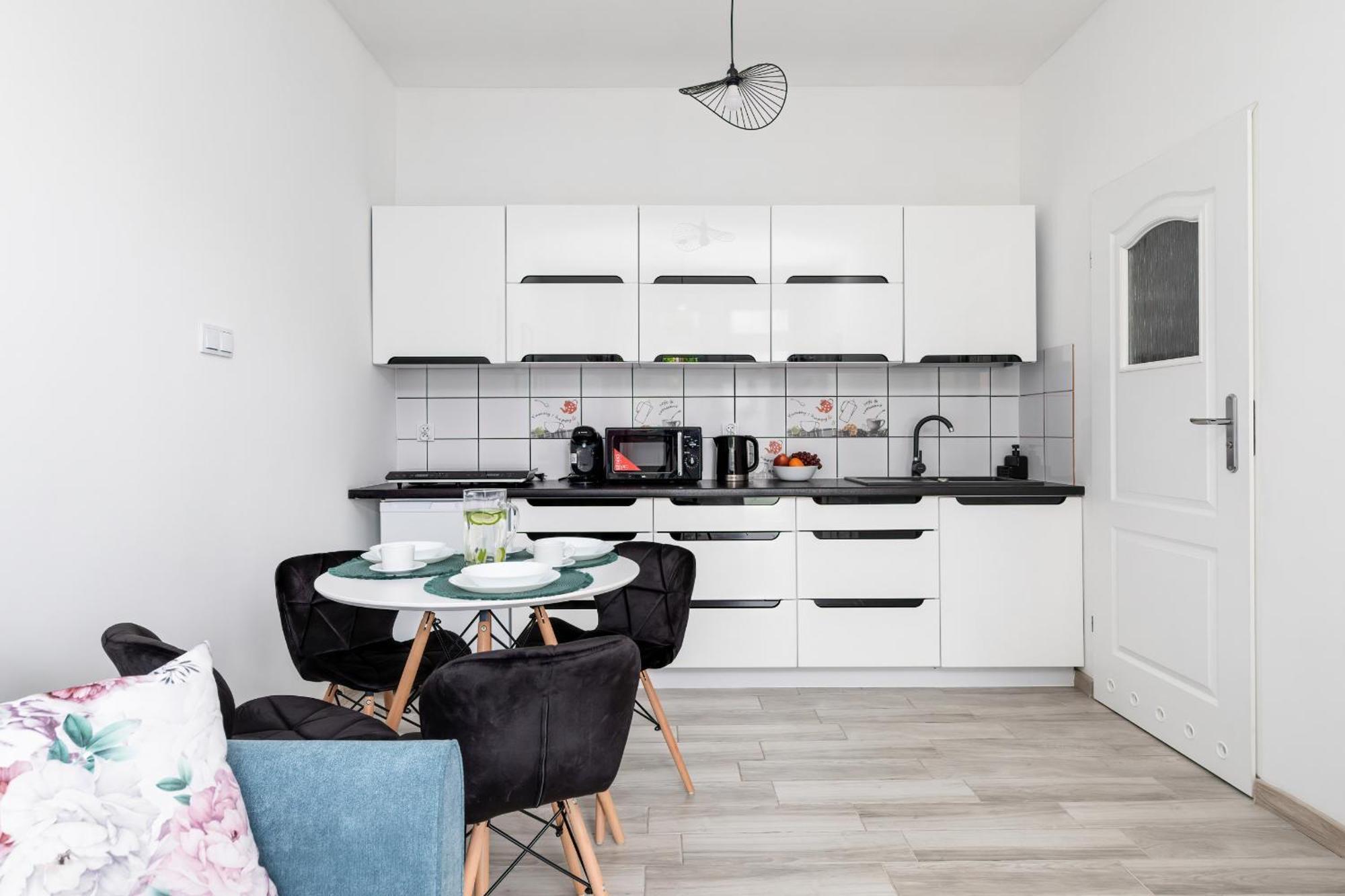Kolejowa Apartment With A Mezzanine Miedzyzdroje By Noclegi Renters Buitenkant foto